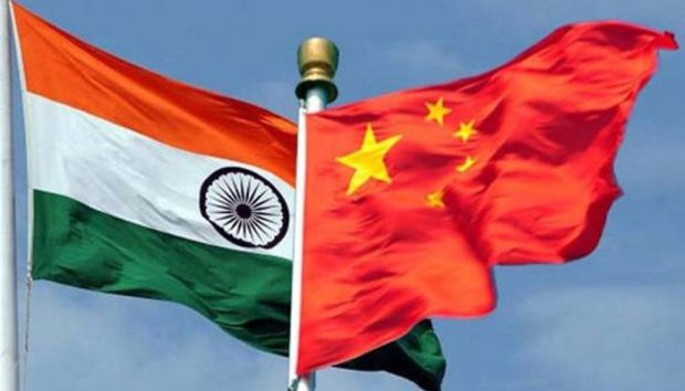 India-China Flag-700.jpg